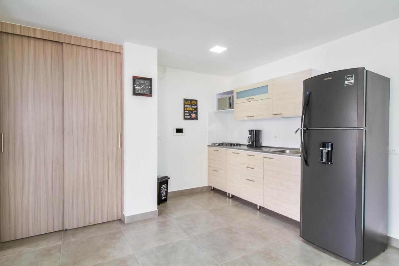 ميديلين Camelot Apartahotel المظهر الخارجي الصورة